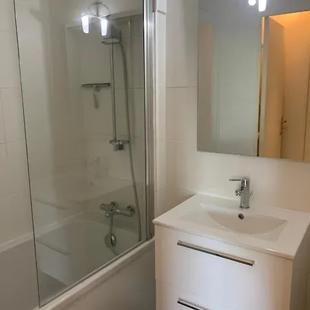 Appartement Grand Rez De Jardin-terrasse Avec Vue Sur La - 2