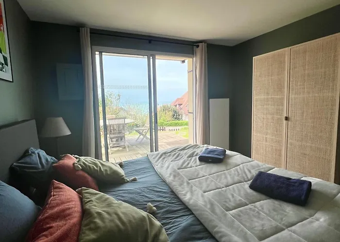 Grand Rez De Jardin-terrasse Avec Vue Sur La - 2 Apartamento