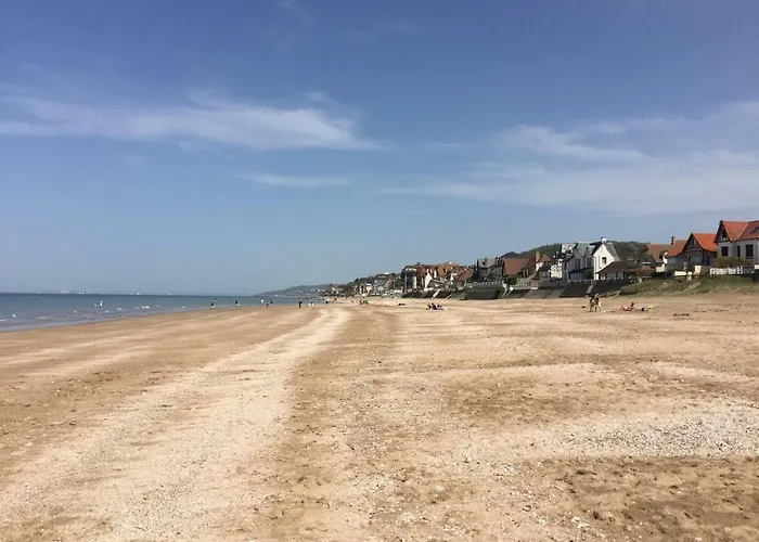 Grand Rez De Jardin-terrasse Avec Vue Sur La - 2 Blonville-sur-Mer
